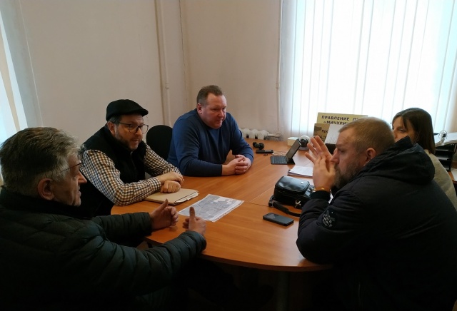 Сотрудники администрации провели встречу по пожарной безопасности в ДСК "Мичуринец"