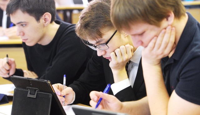 Ученики московских школ посоревнуются в интеллектуальном биатлоне
