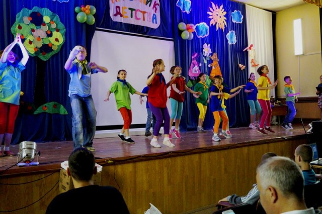 Общественный совет при УВД по ТиНАО поздравил воспитанников детского дома «Молодая Гвардия»