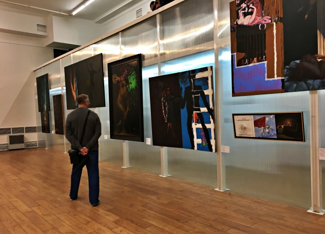 Выставку современной художницы представили в музее Евгения Евтушенко