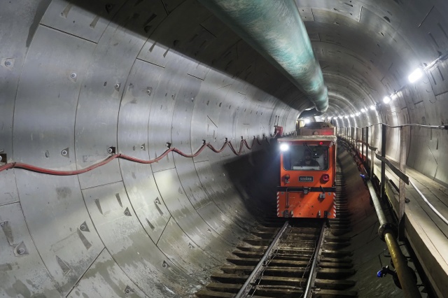 Строительство тоннелей до станции метро «Внуково» завершено на половину 