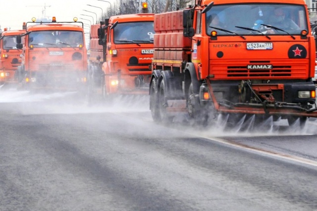 Во Внуковском проведут промывку дорог и дворовых территорий