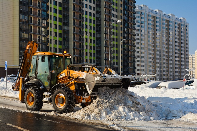 В поселении Внуковское ликвидируют последствия снегопада