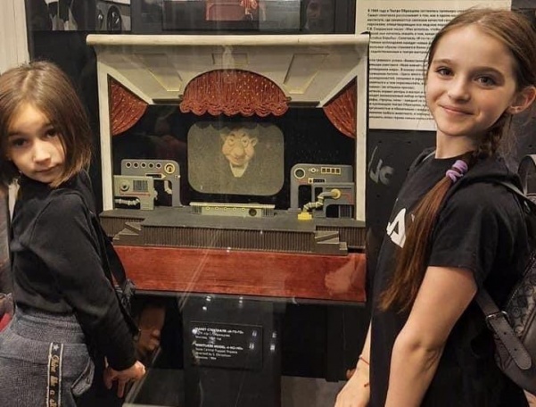 Воспитанники школы №1788 посетили музей и театр кукол Сергея Образцова