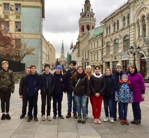 Ученики школы №1788 посетили Оружейную палату Московского Кремля
