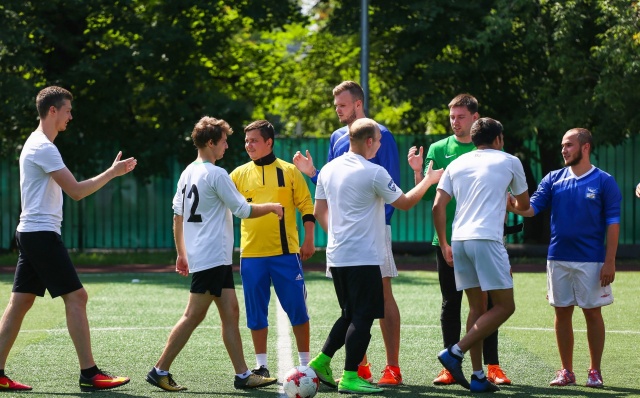 Футболисты клуба «Поселение Внуковское» выступят в финале юго-западной лиги