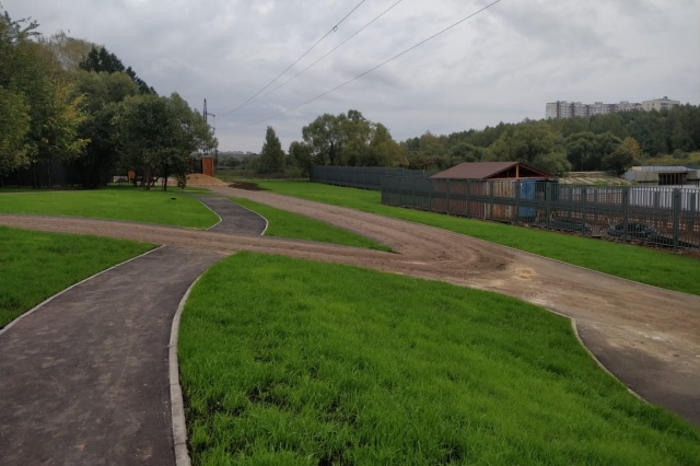 Специалисты благоустроят подъездную автомобильную дорогу в поселении Внуковское