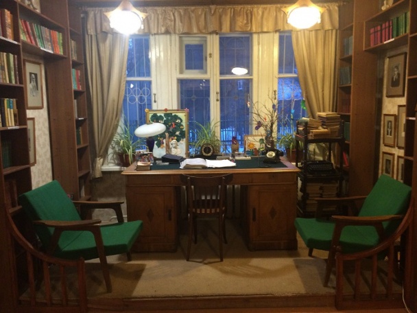 Жителей поселения Внуковское пригласили на экскурсию в библиотеку