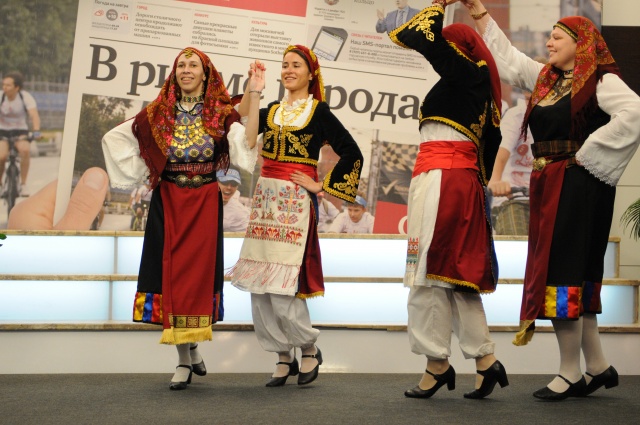 Жителей Внуковского приглашают научиться танцу сиртаки