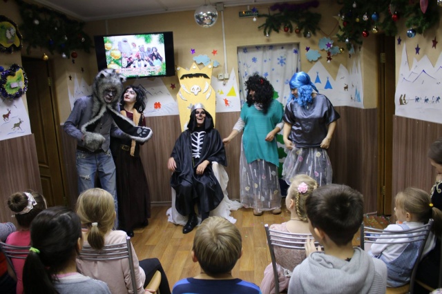 Театрализованное представление прошло в Центре социальной помощи семье и детям «Журавушка»