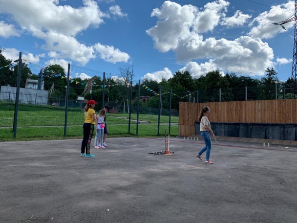 Первая тренировка по городошному спорту состоялась в парке «Пыхтино»