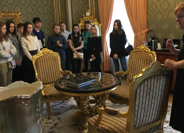 Учащиеся ГБОУ Школы №1788 посетили гостиницу «Метрополь»